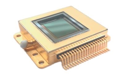 640×512/15μm InGaAs SWIR FPA Detector